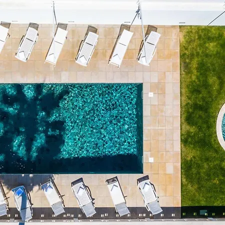 Horizon Grande - Stunning Luxury Great Location Sleeps 16 Semesterbostad *
