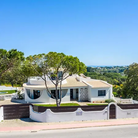 Horizon Grande - Stunning Luxury Great Location Sleeps 16 * Porches (Algarve)