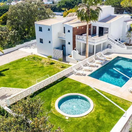 Horizon Grande - Stunning Luxury Great Location Sleeps 16 *