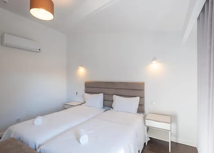 Willa Horizon Grande - Stunning Luxury Great Location Sleeps 16