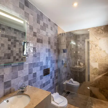 Horizon Grande - Stunning Luxury Great Location Sleeps 16 Casa vacanze Porches (Algarve)
