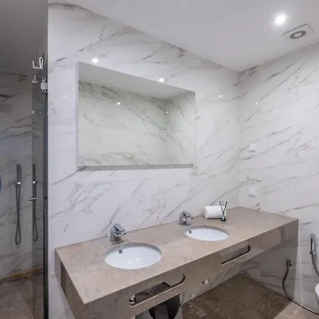 Horizon Grande - Stunning Luxury Great Location Sleeps 16 Casa vacanze