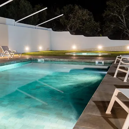 Horizon Grande - Stunning Luxury Great Location Sleeps 16