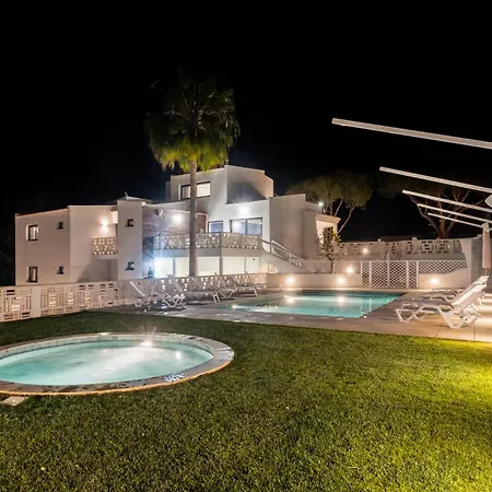 Horizon Grande - Stunning Luxury Great Location Sleeps 16 Casa vacanze *
