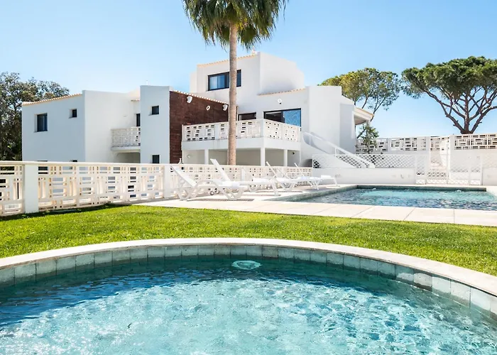Villa Horizon Grande - Stunning Luxury Great Location Sleeps 16 Porches