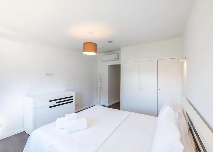 Horizon Grande - Stunning Luxury Great Location Sleeps 16 Villa