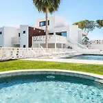 Villa Horizon Grande - Stunning Luxury Great Location Sleeps 16 Porches (Algarve)