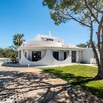 Horizon Grande - Stunning Luxury Great Location Sleeps 16 * Porches (Algarve)
